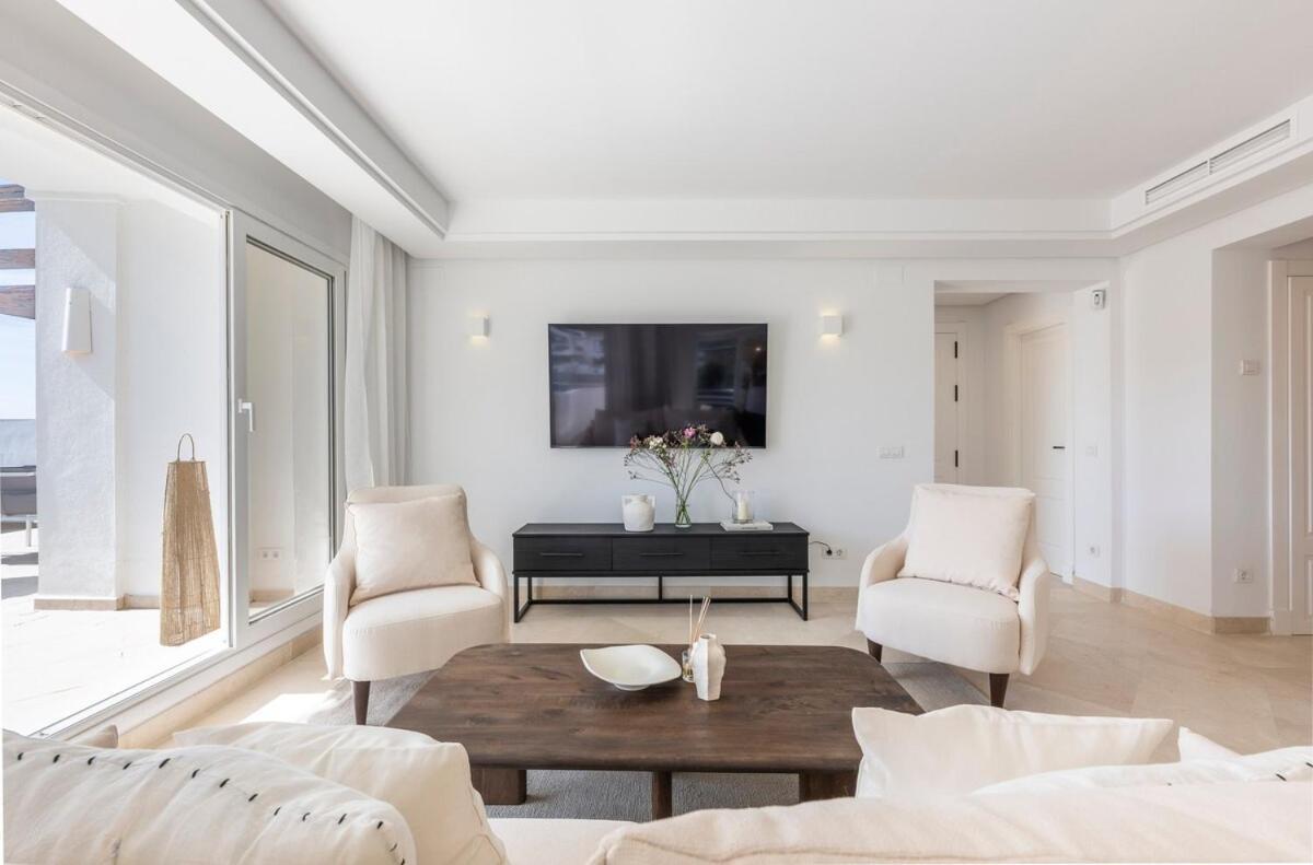 Apartment Elegant Duplex Penthouse With Sea And Mountain Views