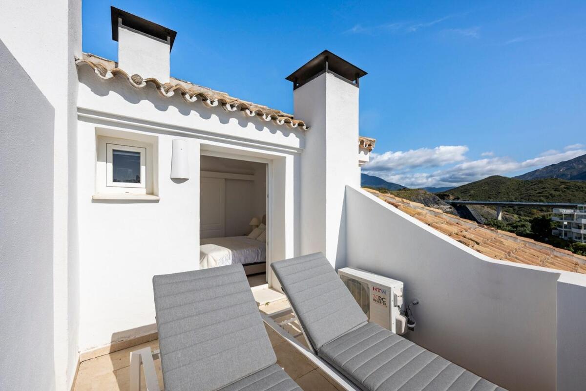 Apartment Elegant Duplex Penthouse With Sea And Mountain Views