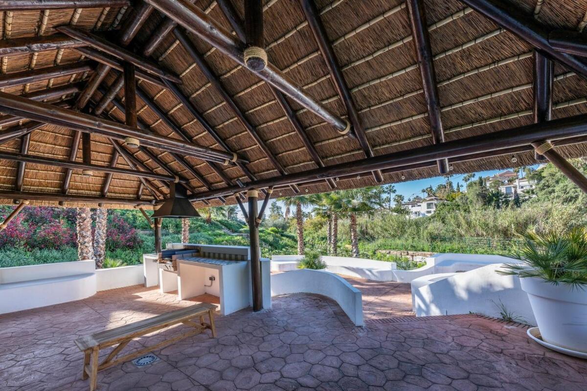 Elegant Duplex Penthouse With Sea And Mountain Views Marbella