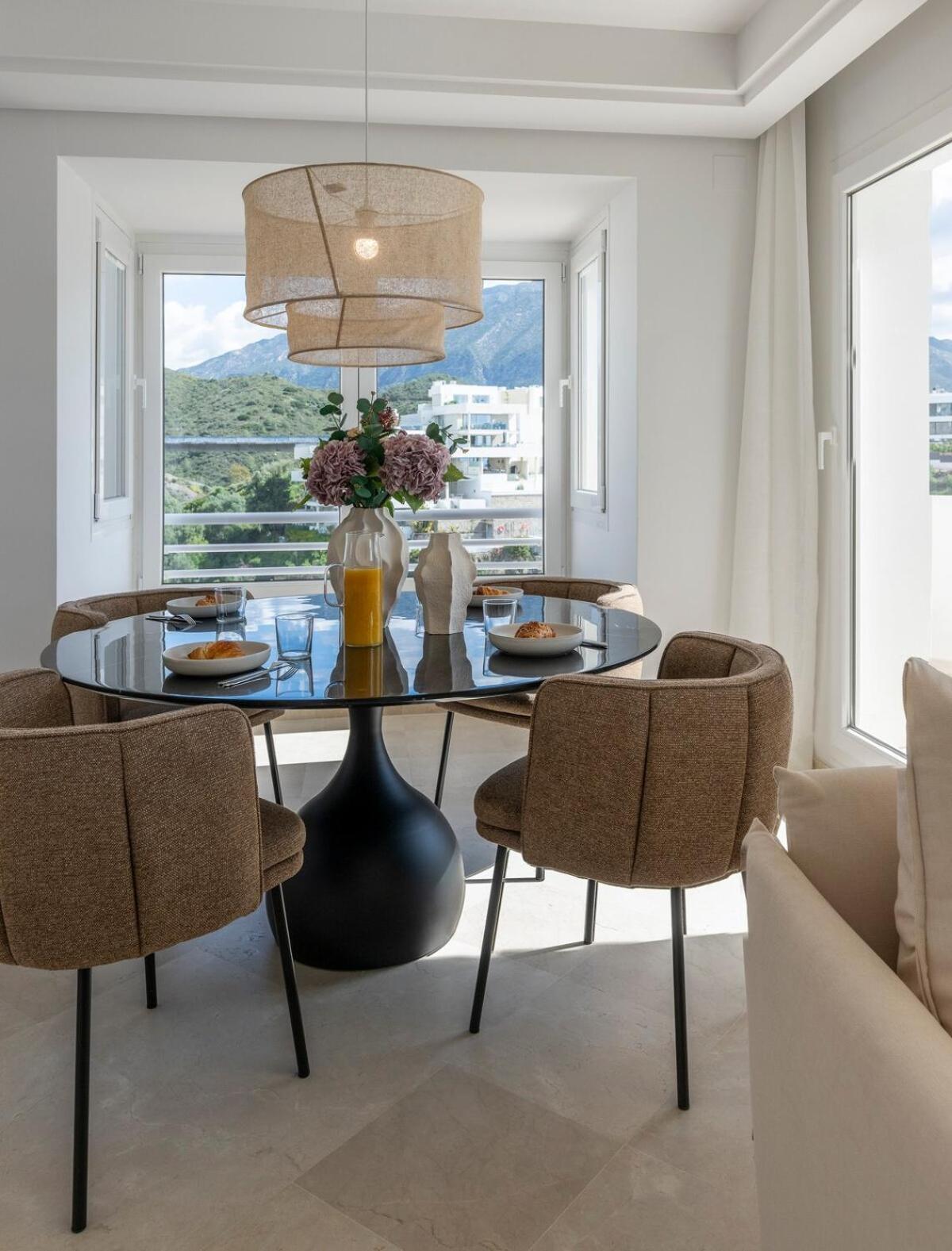 Elegant Duplex Penthouse With Sea And Mountain Views Apartment Marbella